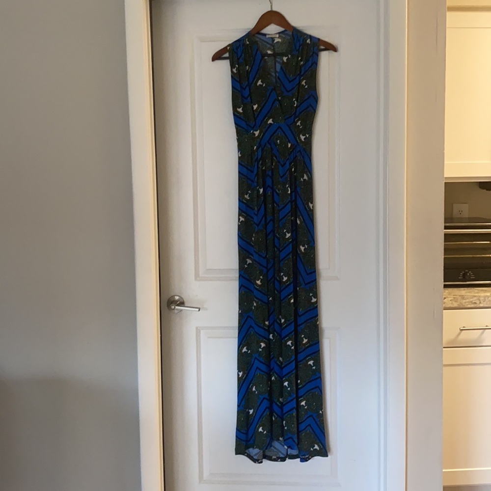 Cache dress - Picture 2 of 5